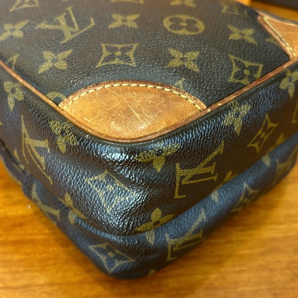 LOUIS VUITTON AMAZONE MONAGRAM BAG CLASSIC LV LUXURY MADE IN FRANCE NO STRAP🤎🧡 - Picture 10 of 17